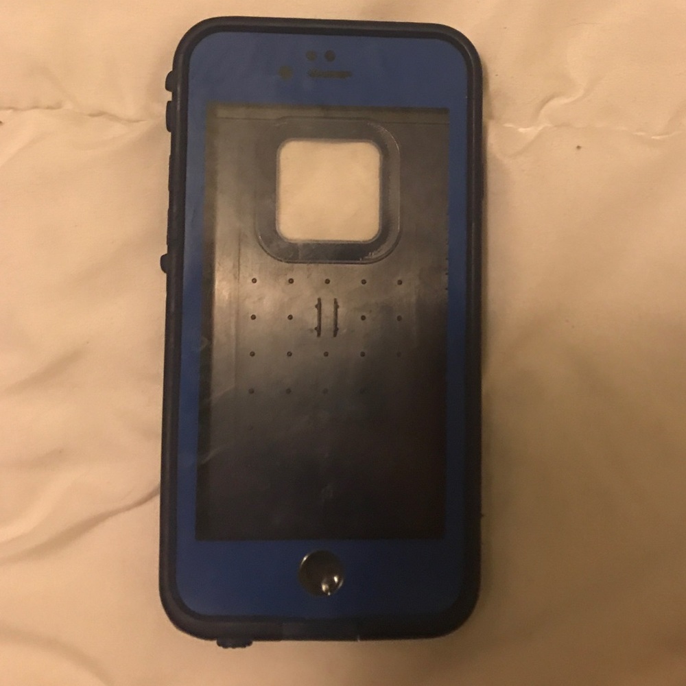 LIFEPROOF iPhone 6 cause